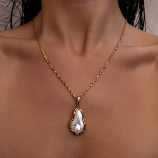 Center Necklace