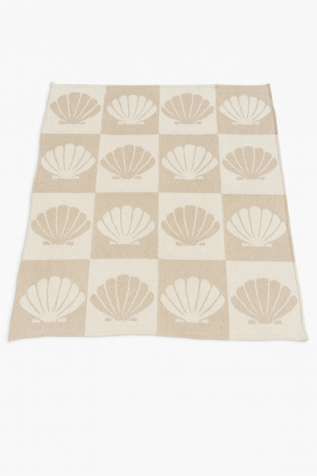 Shellcheck Plush Throw - Sand + Tan