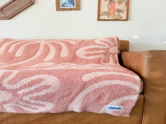 Hanalei Plush Throw - Island Blush