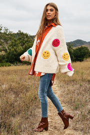 Le cardigan en tricot Fuzzy Smile