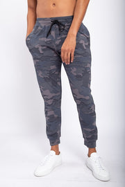 Pantalon de jogging Riley à motif camouflage déchiqueté