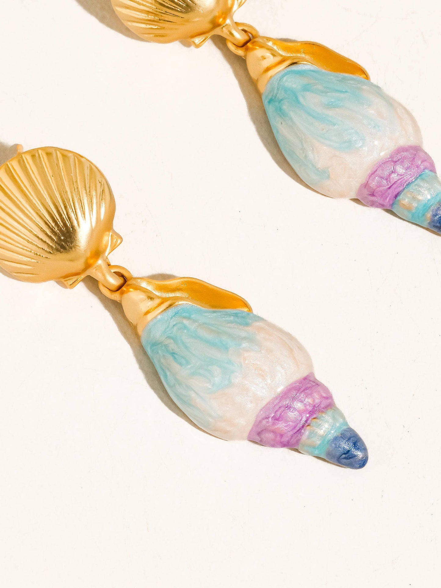 Corail 18K Gold Vintage Coastal Shell Drop Earrings