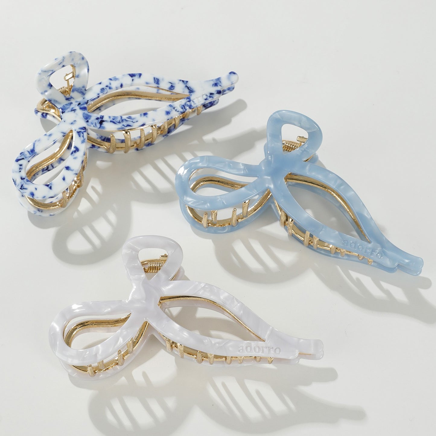 Sabrina Coastal Large Ribbon Metal Bow Claw Clip