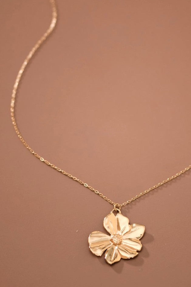 Cher Flower Necklace