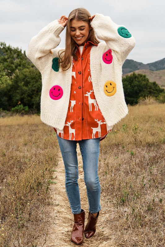 Le cardigan en tricot Fuzzy Smile