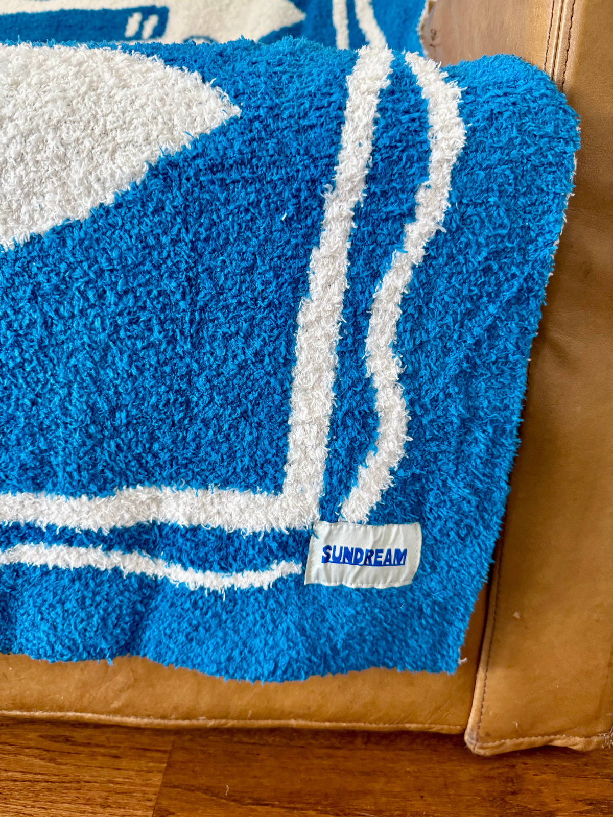 Pacific Row Plush Throw - Swell Blue