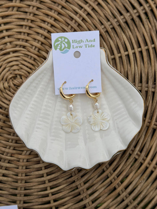 Floral Drift Earrings - Gold