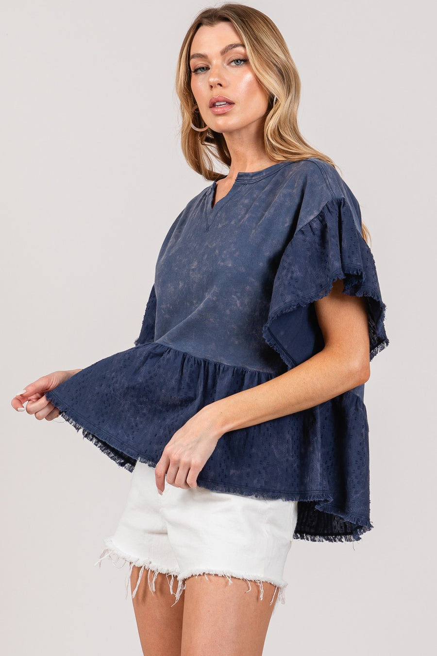 Blusa de manga corta con gardenia