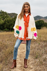 Le cardigan en tricot Fuzzy Smile