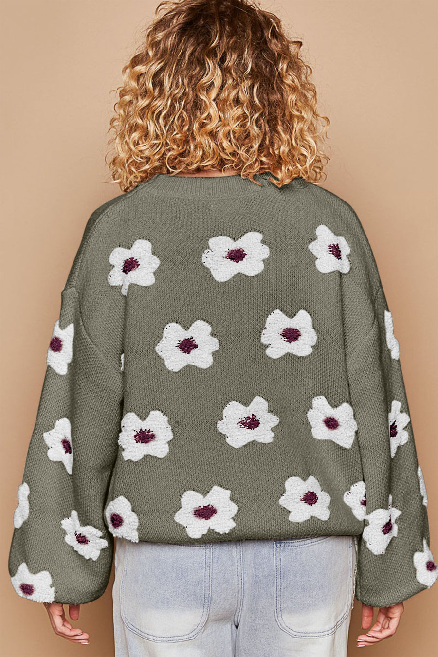 Pull à épaules tombantes et motif marguerites - Olive